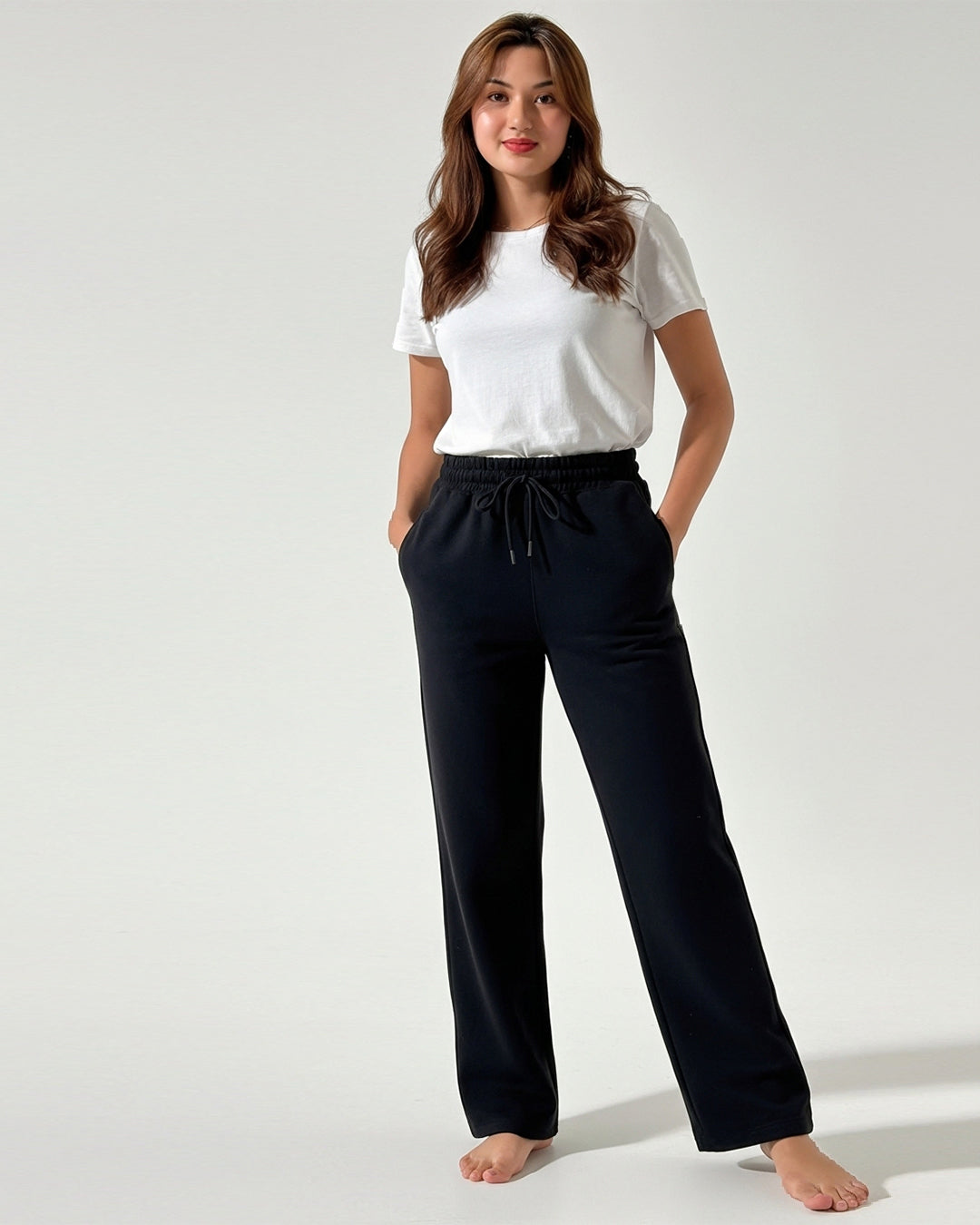 Buy Sajiero Fleece Trouser – Everyday Fit - Black in Pakistan