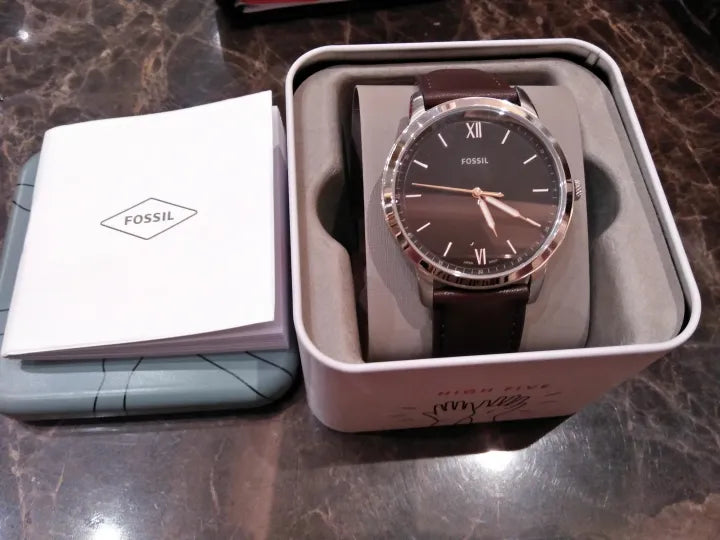 Buy Minimalist Black Dial Brown Leather Strap Watch For Men in Pakistan