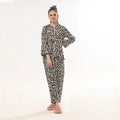 Buy Sajiero Mat Daisy Linen Pajama Suit with Scrunchie in Pakistan