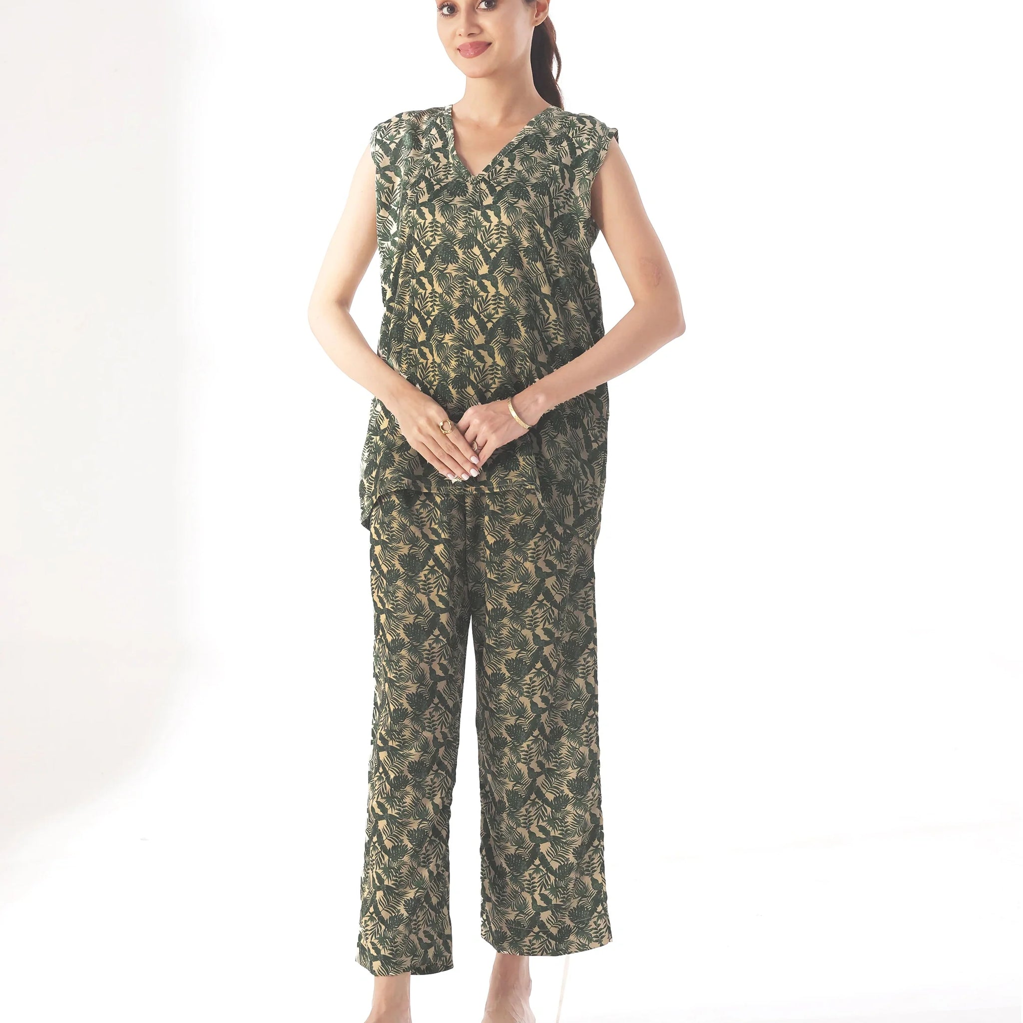 Buy Sajiero Silk Pajama Suit with Scrunchie - Leaf in Pakistan