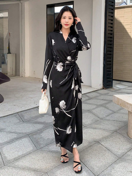 Buy SHEIN DAZY Floral Print Knot Side Wrap Dress in Pakistan