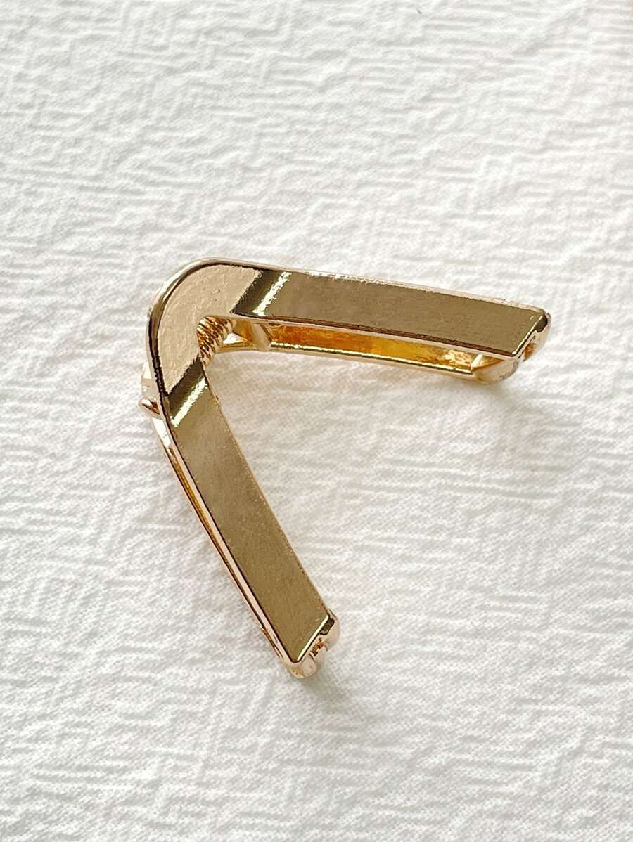 Buy SHEIN DAZY Geometric Hair Claw For Daily Use For Girls Hairstyles Casual in Pakistan