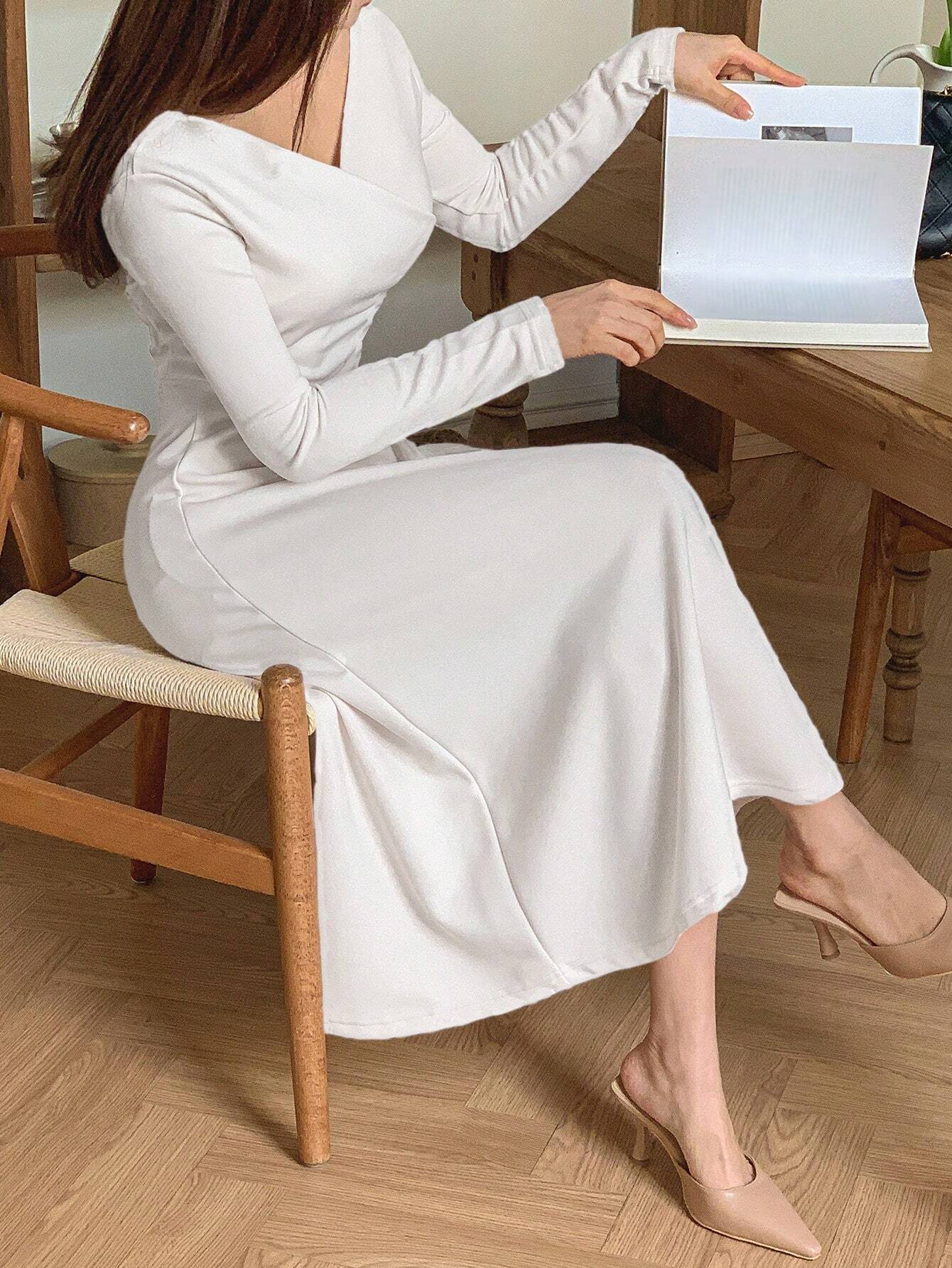 Buy DAZY Solid Color V Neck Long Sleeve Dress in Pakistan