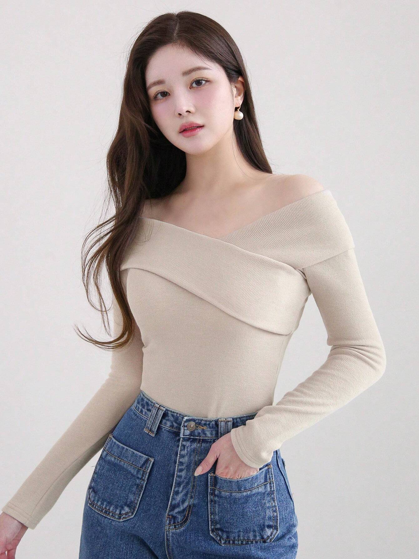 Buy SHEIN DAZY Women's Solid Color Lapel Off-Shoulder Elegant Mid-Length T-Shirt, Autumn in Pakistan