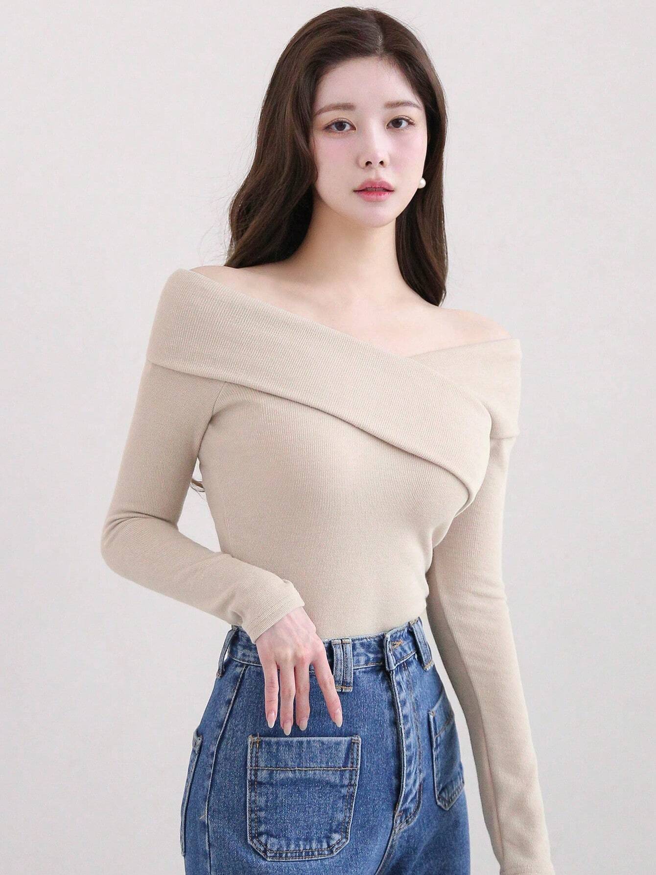 Buy SHEIN DAZY Women's Solid Color Lapel Off-Shoulder Elegant Mid-Length T-Shirt, Autumn in Pakistan