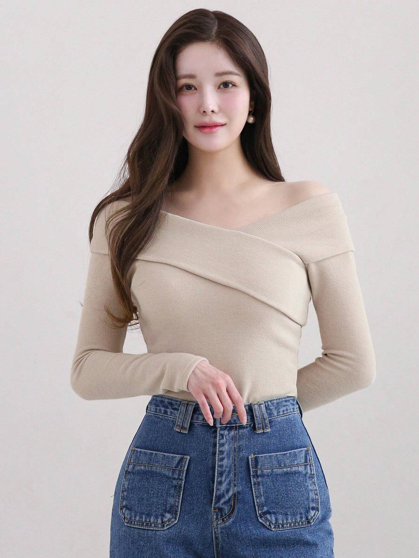 Buy SHEIN DAZY Women's Solid Color Lapel Off-Shoulder Elegant Mid-Length T-Shirt, Autumn in Pakistan