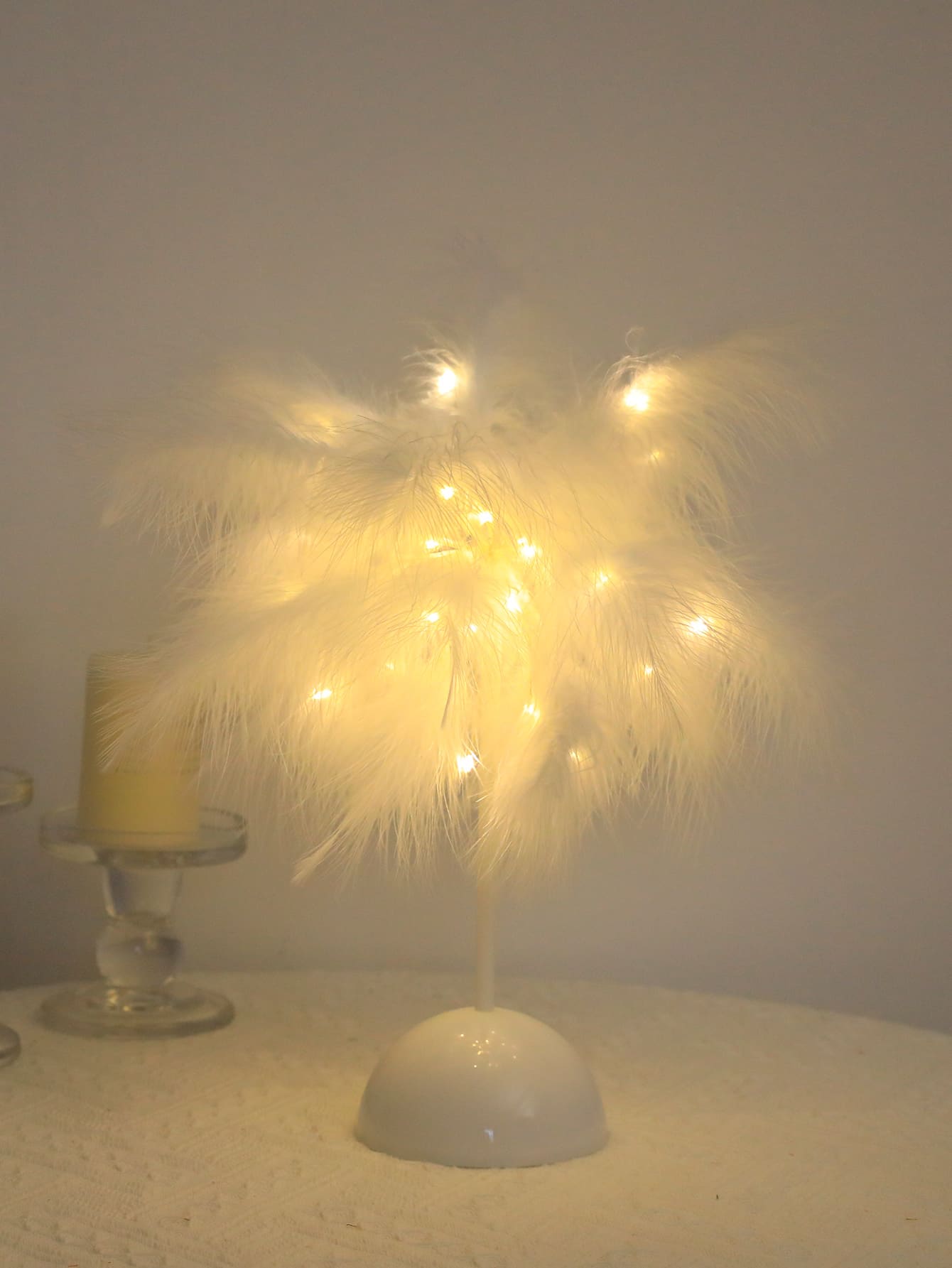Buy SHEIN Feather Decor Table Lamp in Pakistan