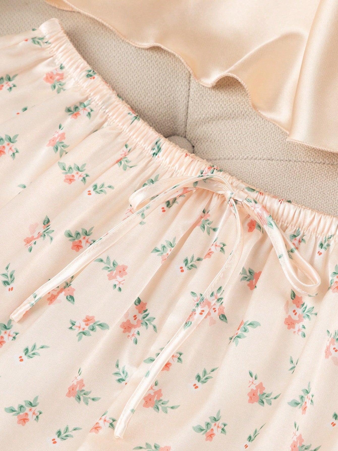 Buy SHEIN Floral Print Ruffle Hem PJ Set in Pakistan