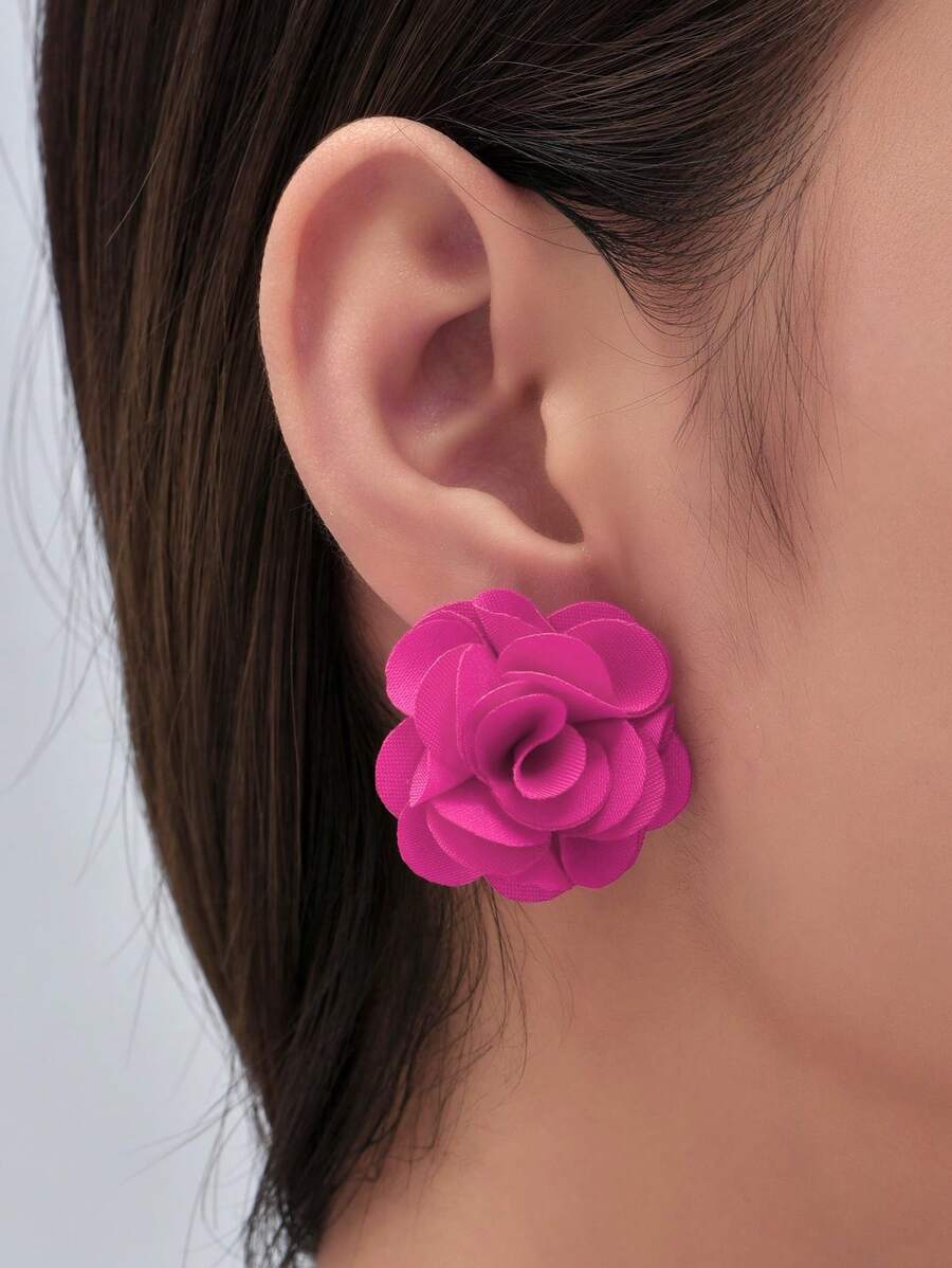 Buy SHEIN Flower Decor Stud Earrings in Pakistan