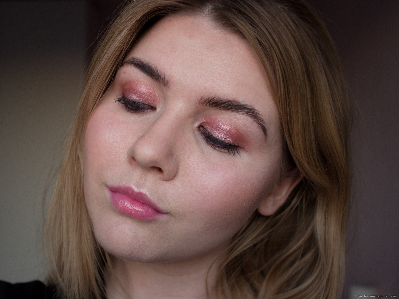 Buy Giorgio Armani Eye Tint Liquid Eyeshadow - Sunset 27 in Pakistan