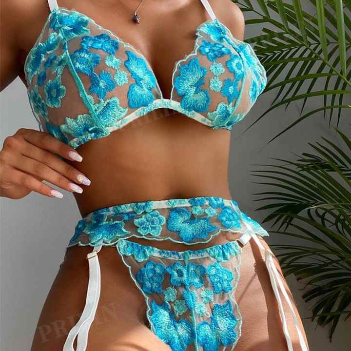 Buy Garter Set - Azure Bloom in Pakistan