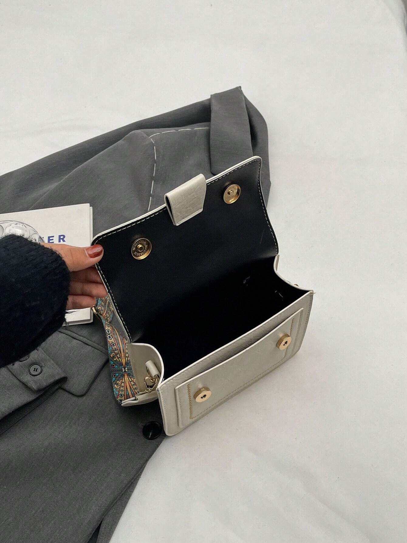 Buy SHEIN Korean Style Retro Simple Small Square Shoulder Bag For Women, Autumn And Winter 2023 New Arrival, Commuter Bag With Wide Shoulder Strap, Crossbody Bag in Pakistan