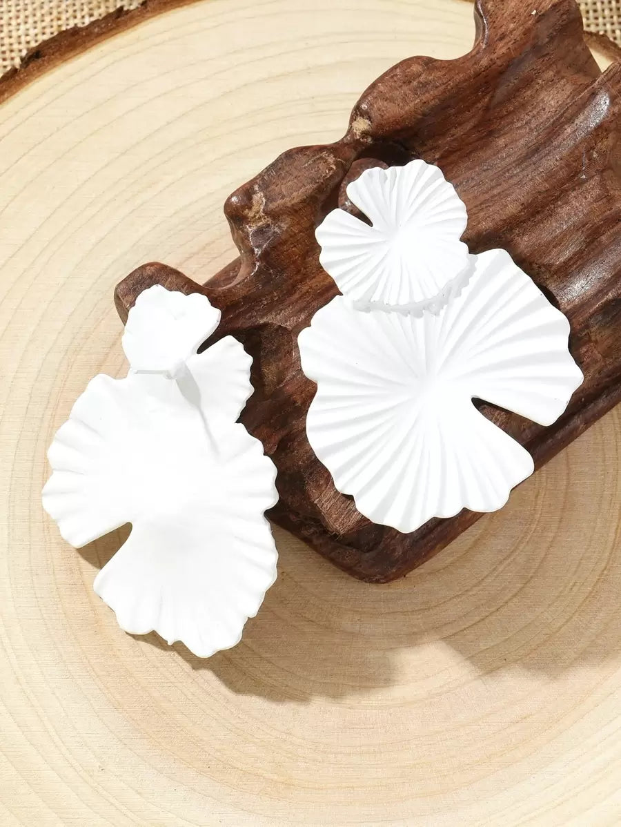 Buy SHEIN Lotus Leaf Earrings in Pakistan