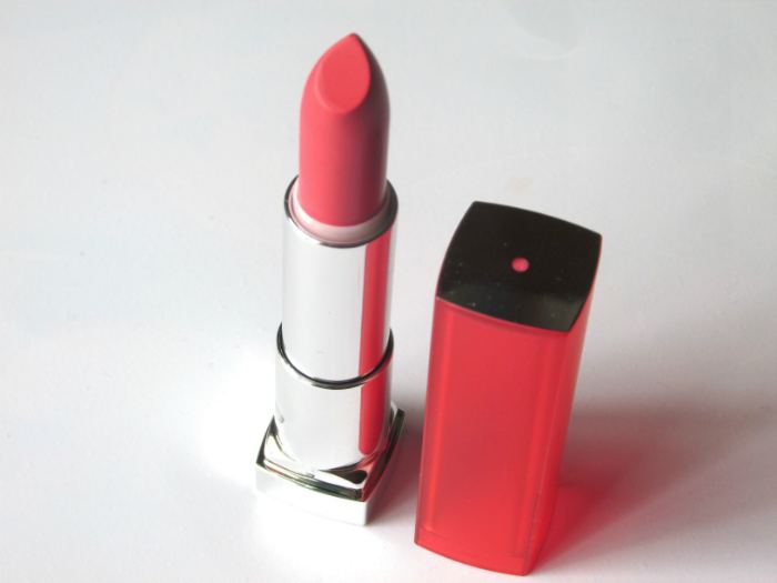 Buy Maybelline Color Sensational Vivid Matte Lipstick - Vivid 9 in Pakistan