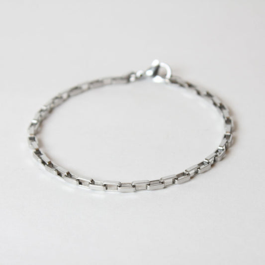 Buy Royce Box Bracelet in Pakistan