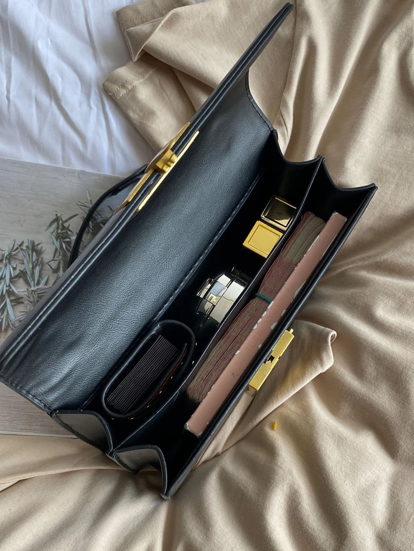 Buy SHEIN Minimalist Metal Decor Chain Shoulder Bag Elegant PU Crossbody Bag in Pakistan
