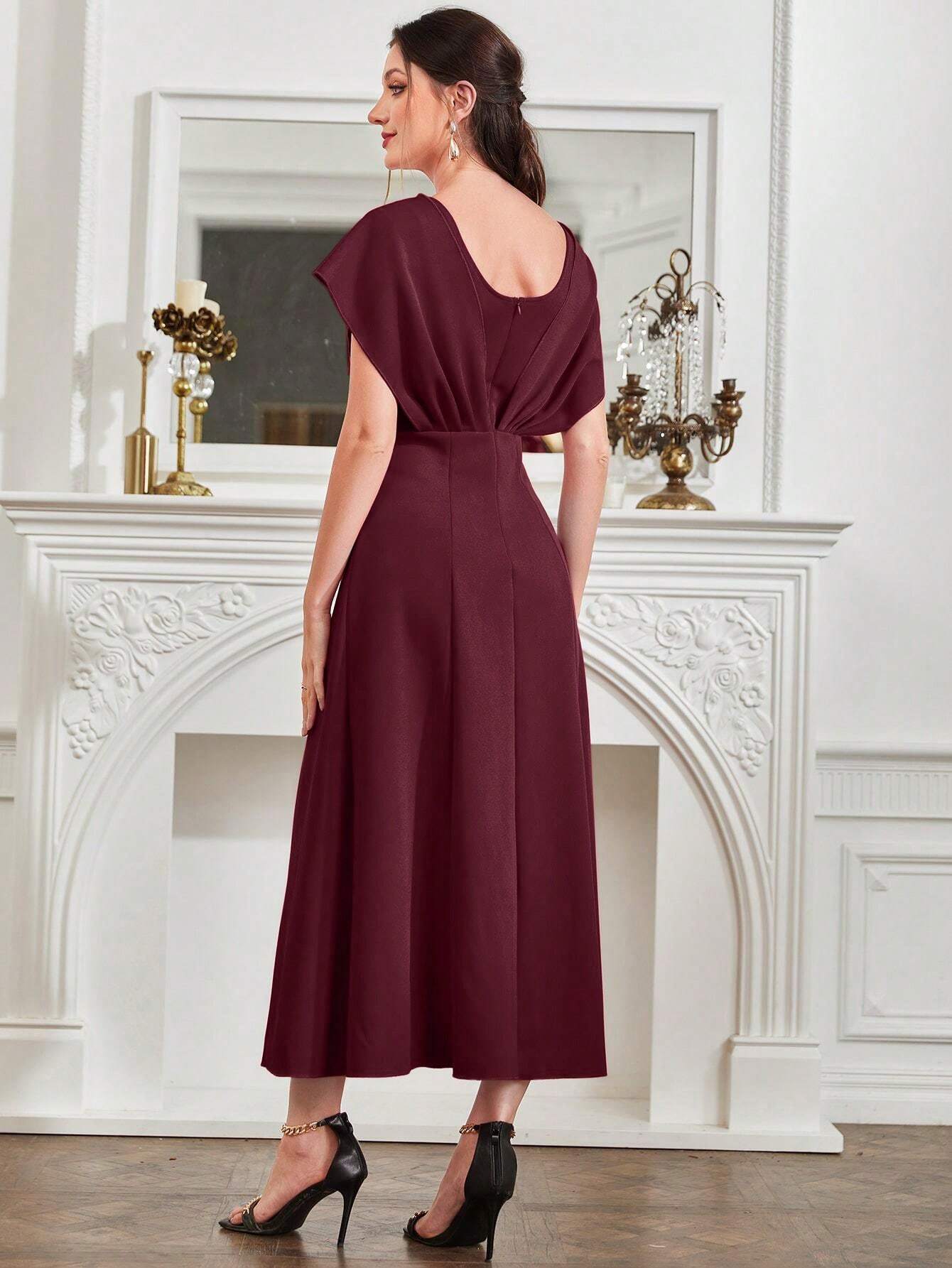 SHEIN Modely Burgundy Red Ladies' Solid Color Simple Arabian Daily Mod