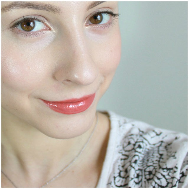 Buy Yves Saint Laurent Rouge Pur Couture Glossy Stain - 5 Rouge Vernis [Tester] in Pakistan