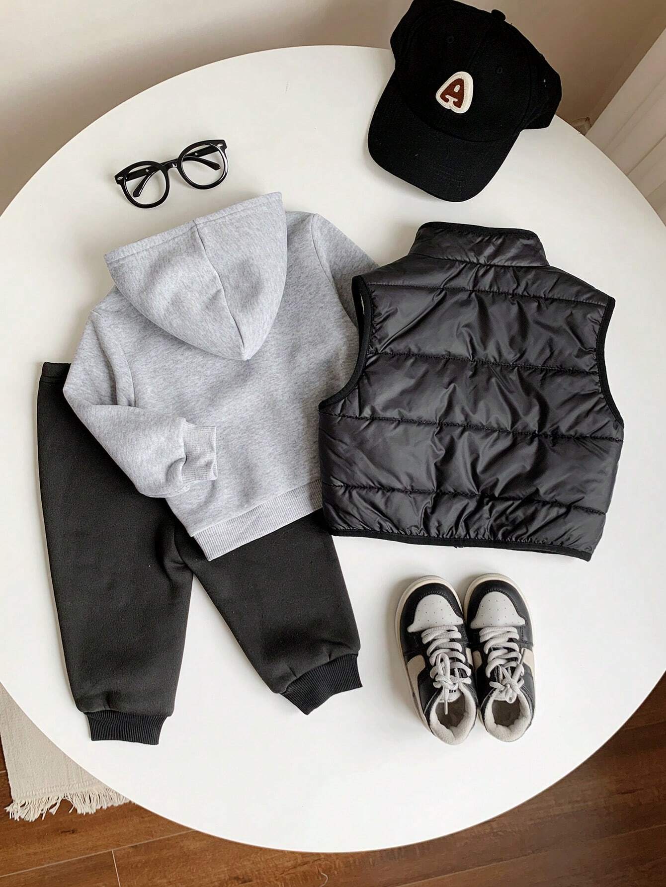 Buy SHEIN 3pcs/Set Baby Boys Casual Winter Thickened Velvet Lined Black Vest With Hood in Pakistan