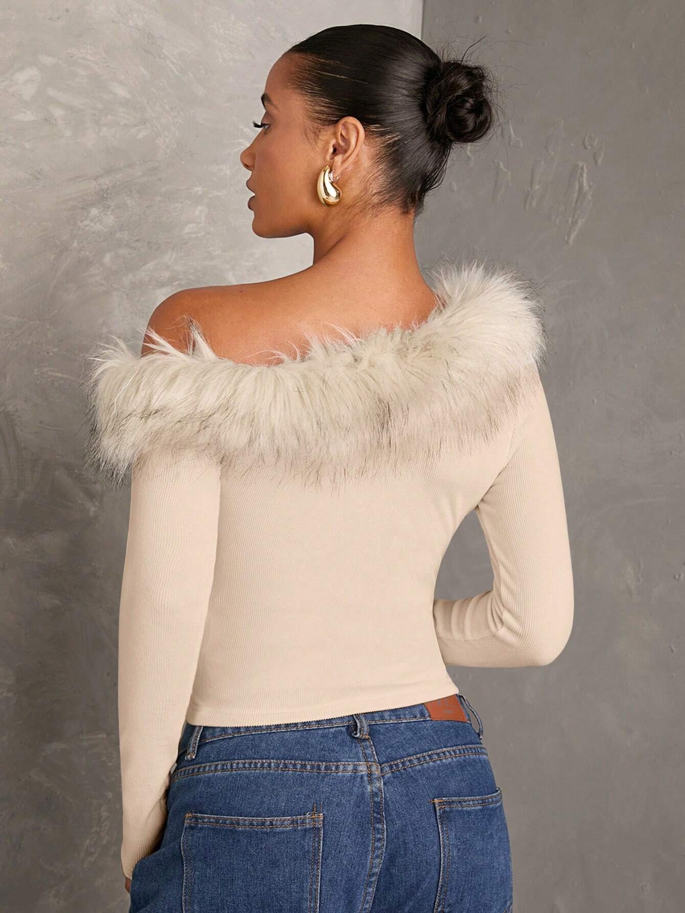 Buy SHEIN BAE Women's Fall Patchwork Fluffy Off Shoulder Long Sleeve Fitted Elegant Blouse,Long Sleeve Women Tops,Going Out Tops in Pakistan