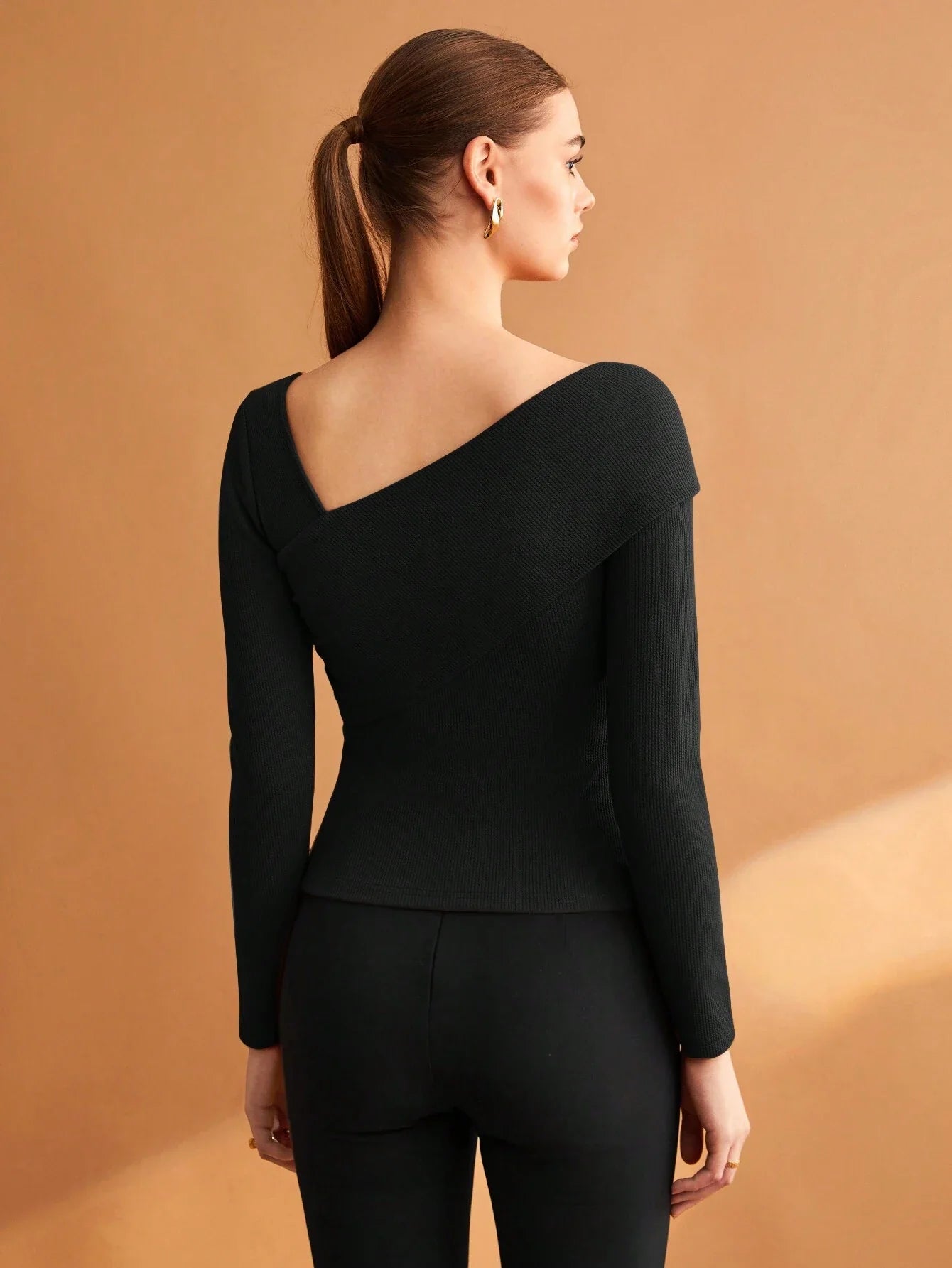 Buy SHEIN BIZwear Women's Black Solid Color Asymmetrical Neckline Stretch T-Shirt in Pakistan