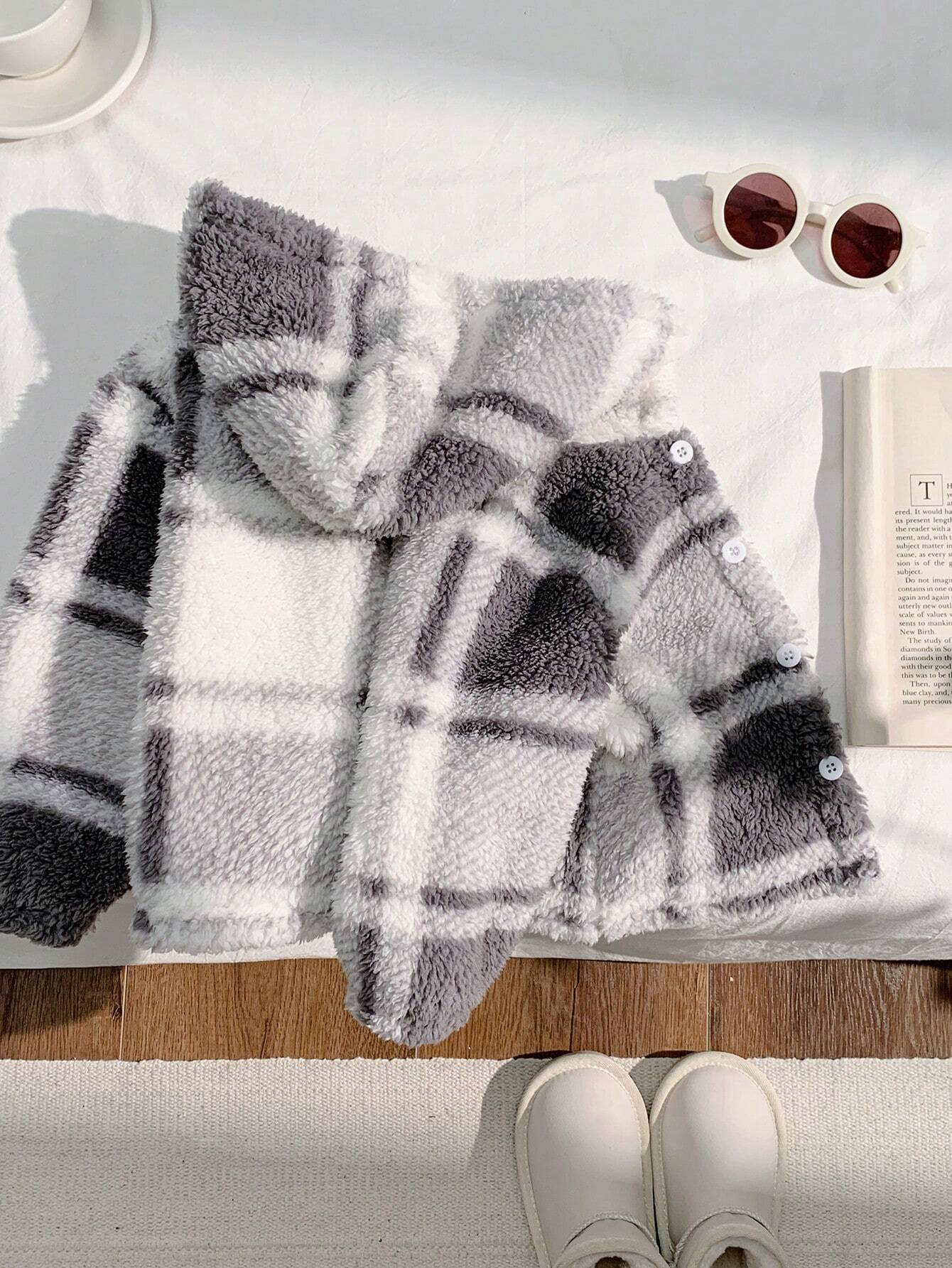 Buy SHEIN Baby Boy/Girl Soft & Comfortable Fleece Patch Print Hooded Jacket, Casual & Warm Windbreaker For Fall & Winter in Pakistan