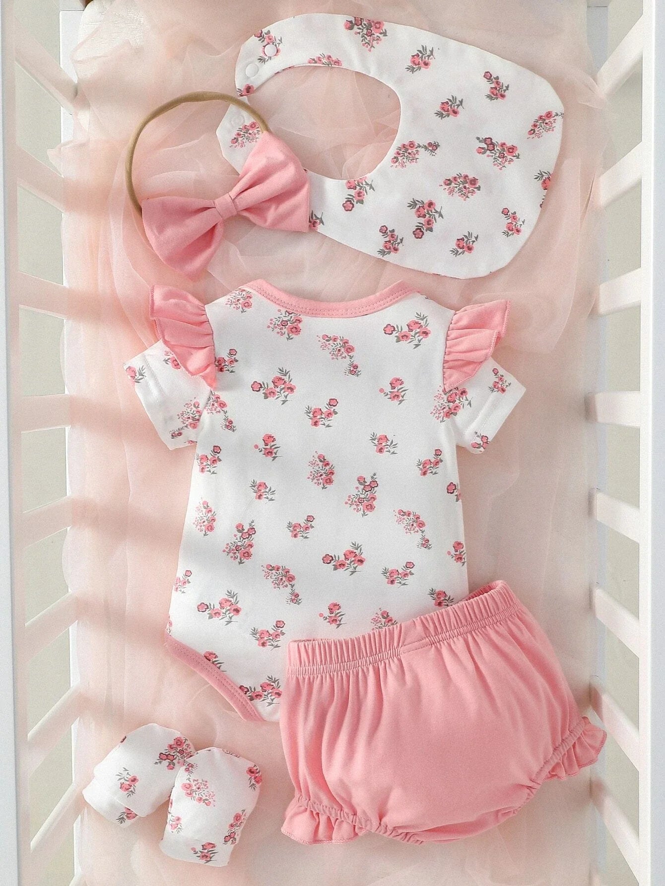 Buy SHEIN Baby Girl Floral Print Ruffle Trim Bodysuit & Shorts & Accessory Headband & Bib & Gloves in Pakistan