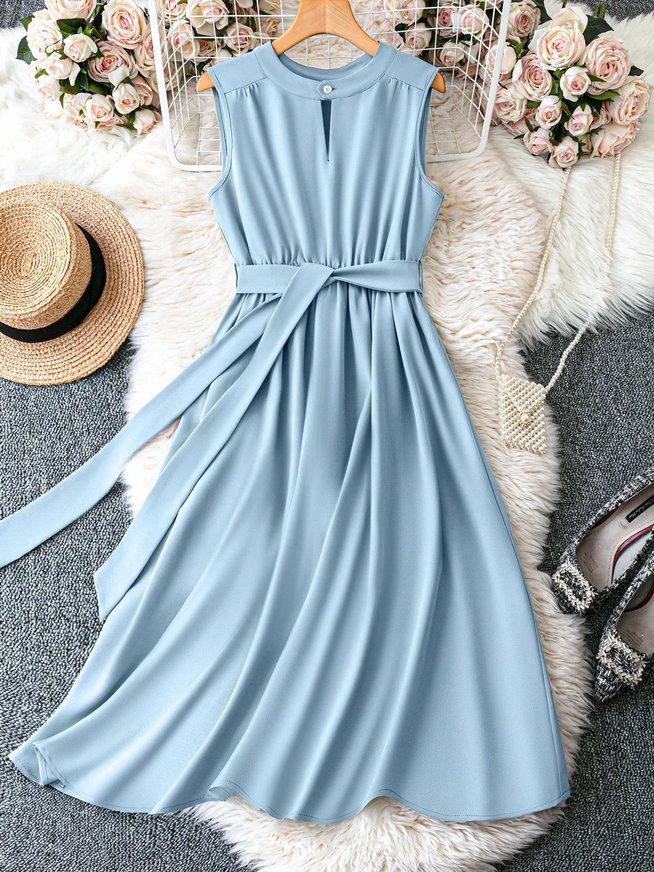 Buy SHEIN Clasi Women's Solid Color Keyhole Neck Sleeveless Casual Midi Dress in Pakistan