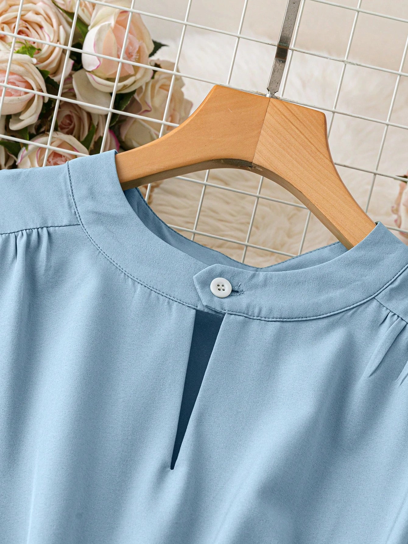 Buy SHEIN Clasi Women's Solid Color Keyhole Neck Sleeveless Casual Midi Dress in Pakistan