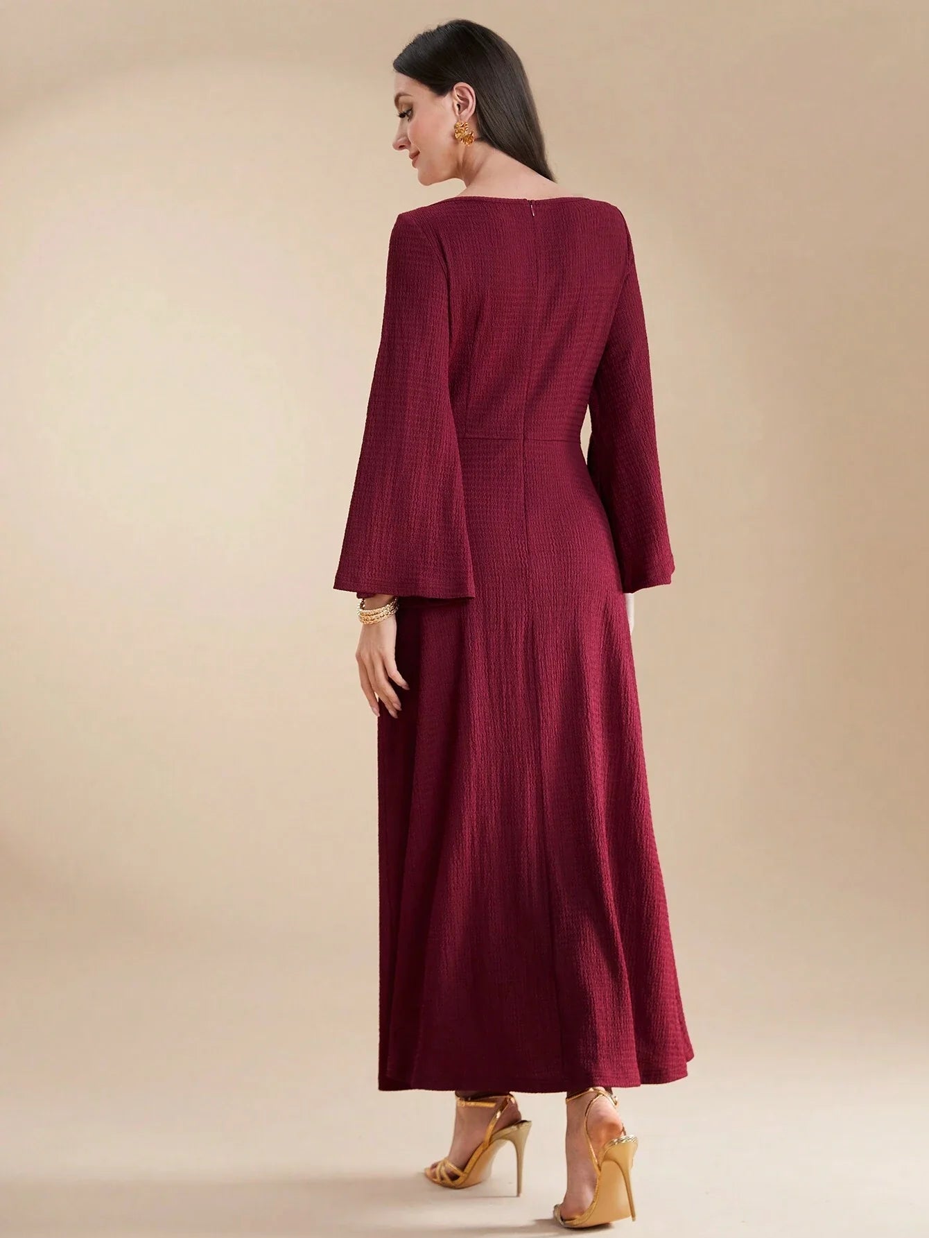 SHEIN Modely Burgundy Red Ladies' Solid Color Simple Arabian Daily Mod