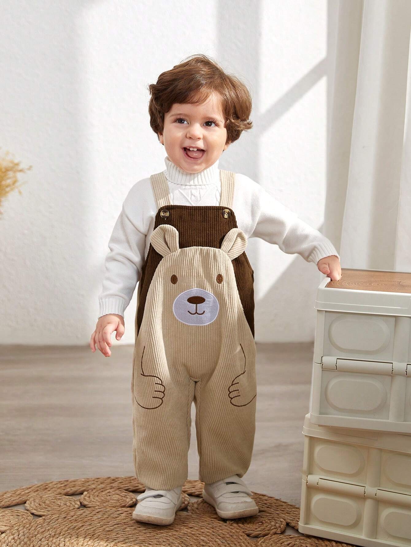 Buy SHEIN Newborn Baby Boy Cartoon Bear Embroidered Contrast Color Bib & Pants Romper in Pakistan