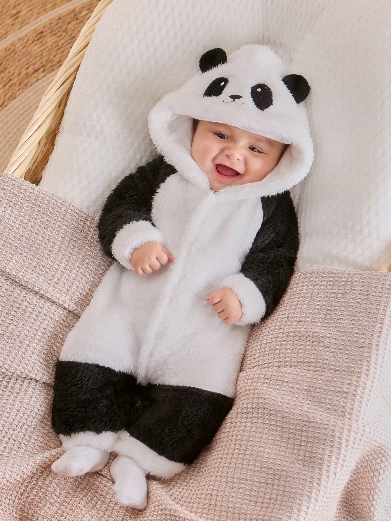 Buy SHEIN Persoplay Kids Adorable Baby Boy Panda Print Homewear Set in Pakistan