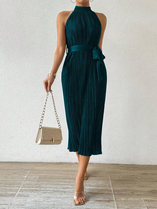 Buy SHEIN Raffinéa Women's Plain & Simple Daily Open Shoulder Dress in Pakistan