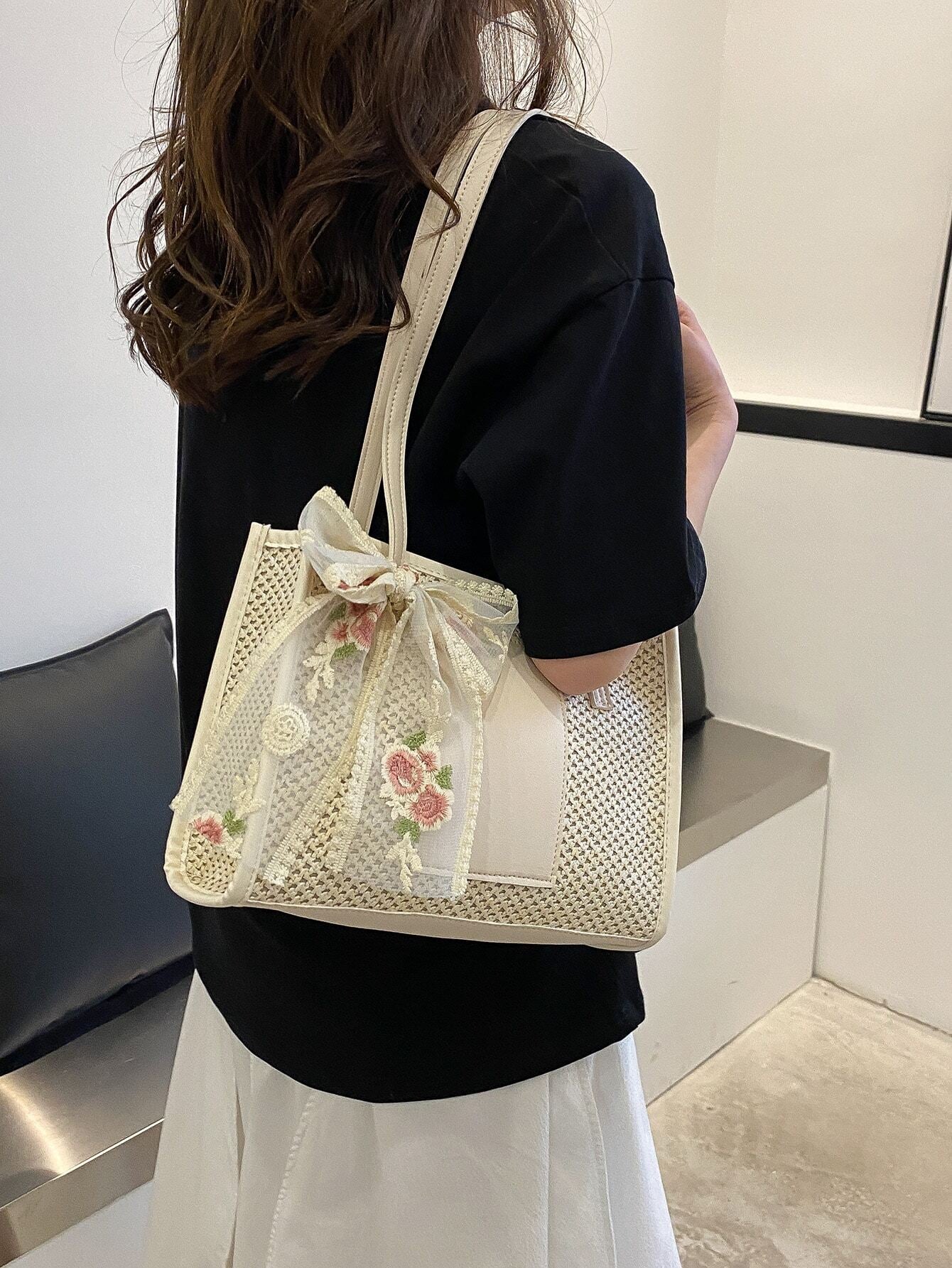 Buy Trendy Lightweight,Casual Bow Decor Straw Bag For Teen Girls Women College Students Perfect For College in Pakistan