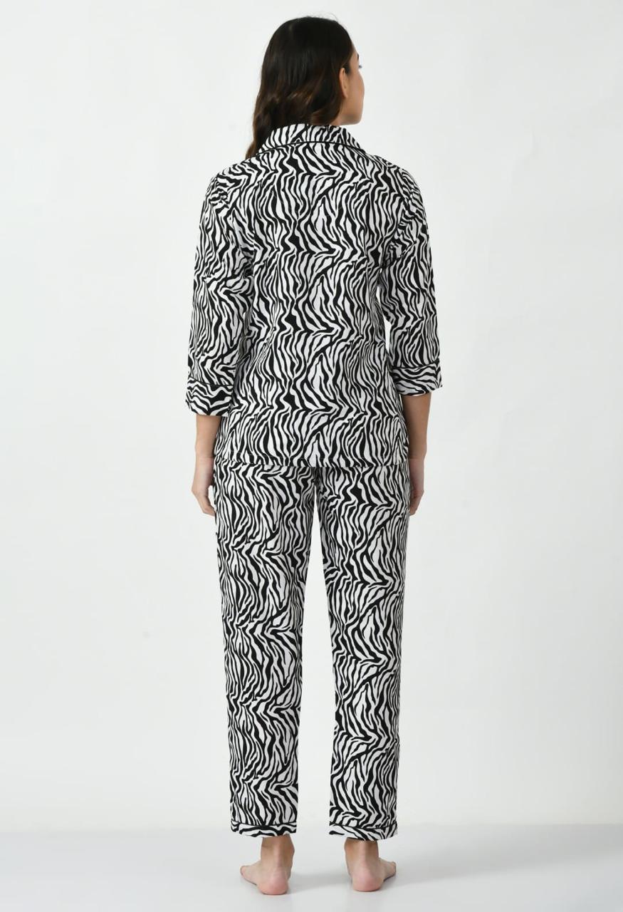 Buy Sajiero Galaxy Printed Pajama Suit Pattern Black in Pakistan