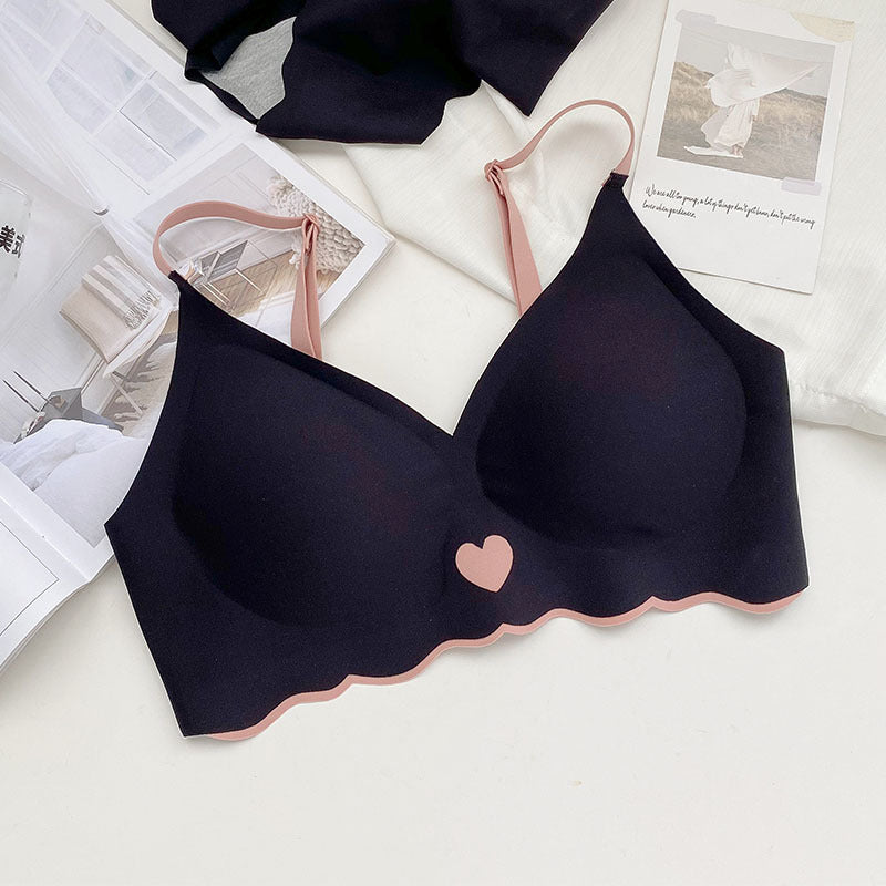 Buy Heartfelt Seamless Bra - Black in Pakistan