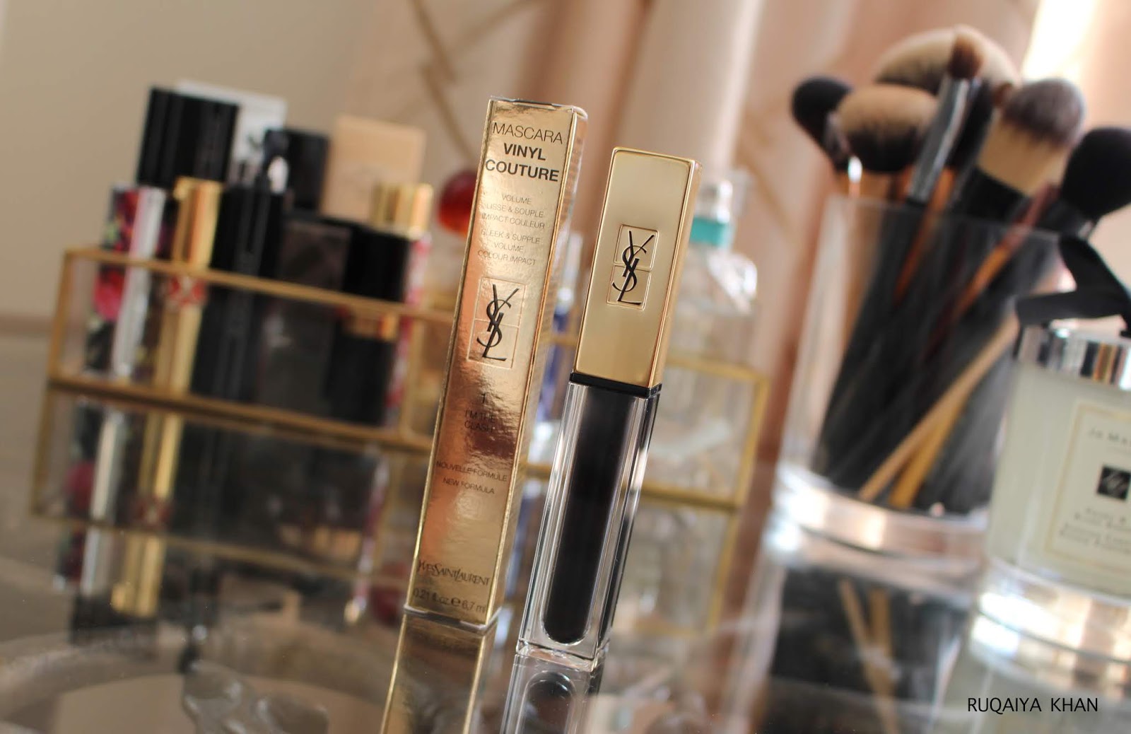 Buy Yves Saint Laurent Eyes Mascara Vinyl Couture - 1 I'm The Clash in Pakistan