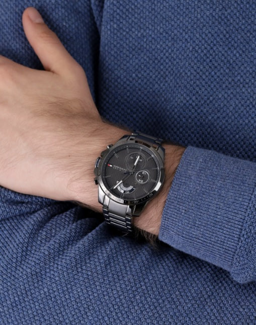 Buy Tommy Hilfiger Mens Quartz Stainless Steel Grey Dial 46mm Watch - 1791347 in Pakistan