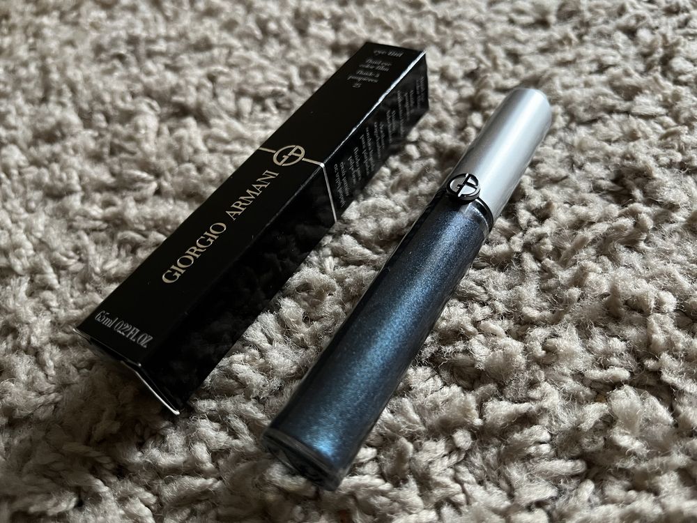 Buy Giorgio Armani Eye Tint Fluid Eyeshadow - 25 Midnight Cruise in Pakistan