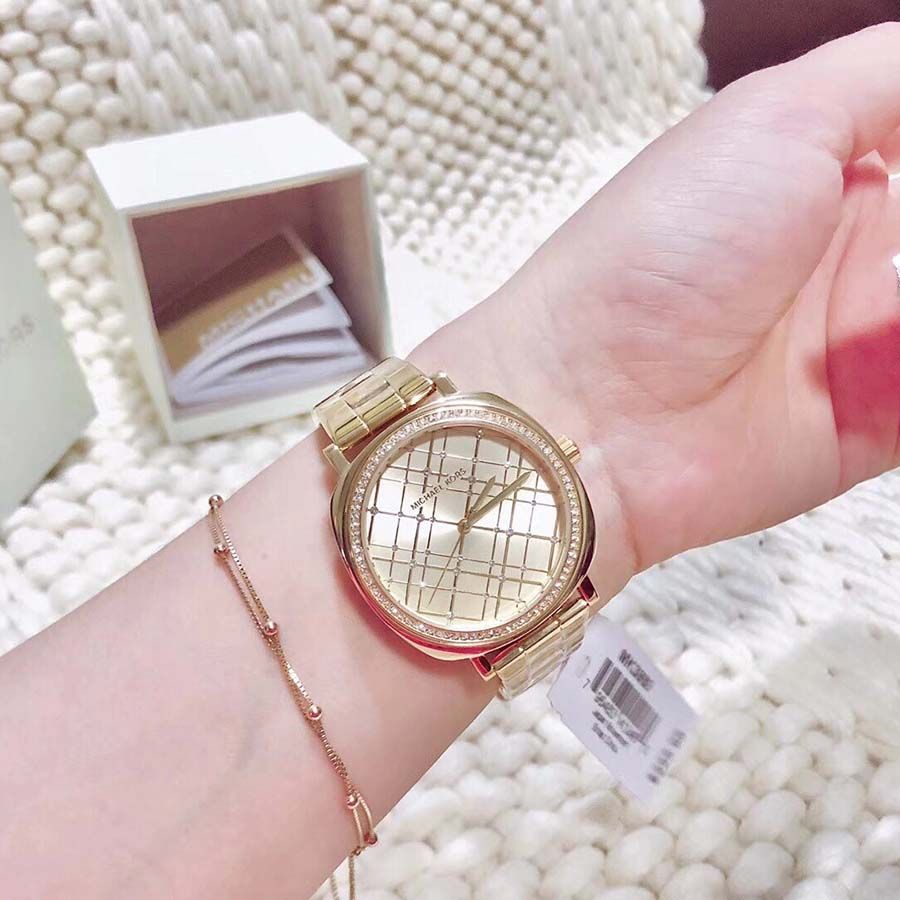 Buy Michael Kors Nia Quartz Gold-tone Crystal Dial Gold Steel Strap Ladies Watch - Mk3989 in Pakistan