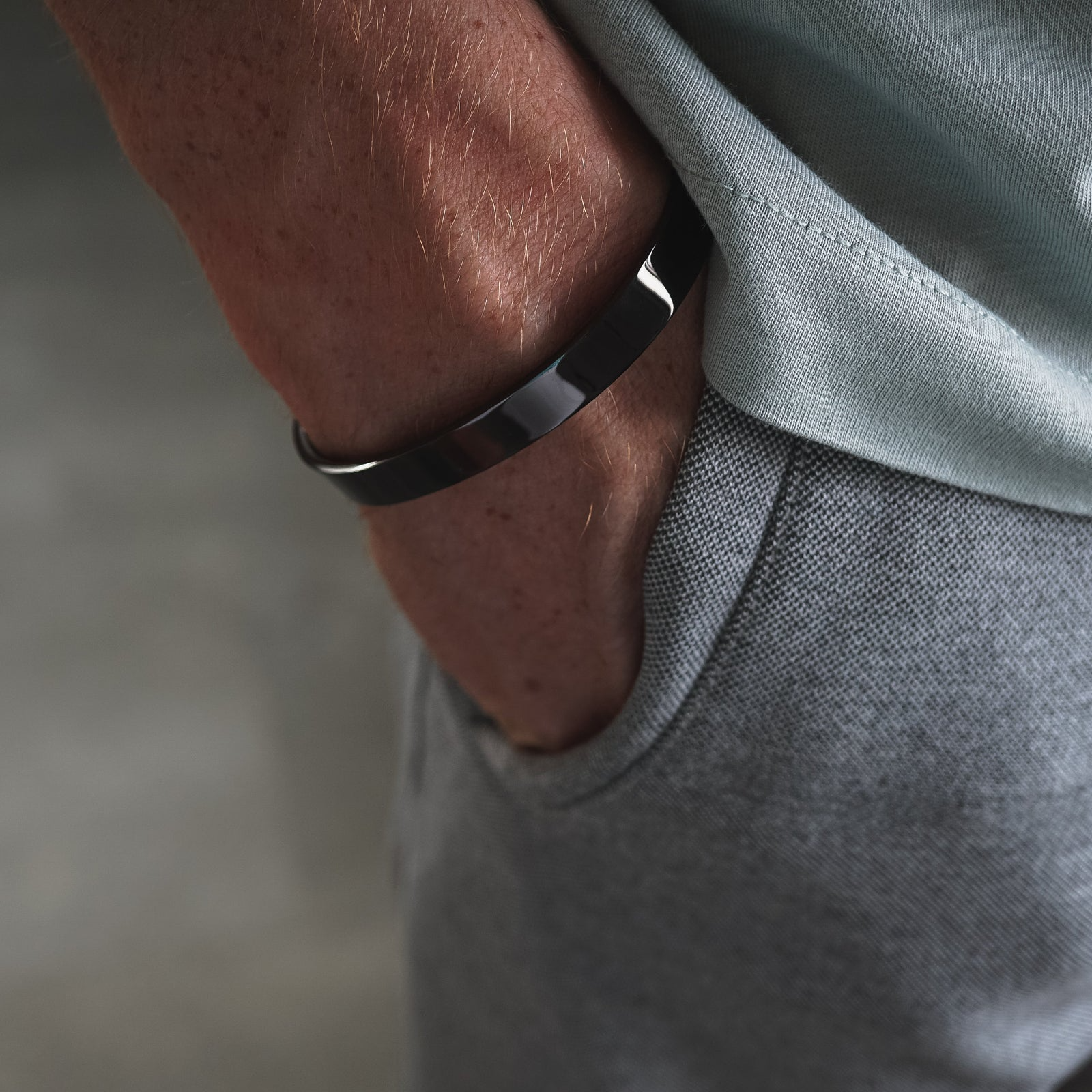 Buy Minimal Cuff Bangle in Pakistan