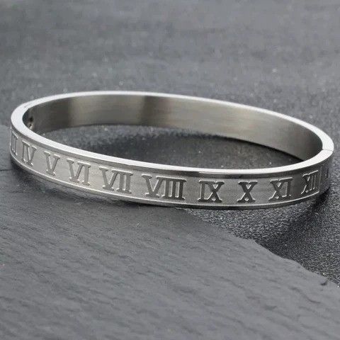 Buy Roman Numerals Bracelet Silver in Pakistan