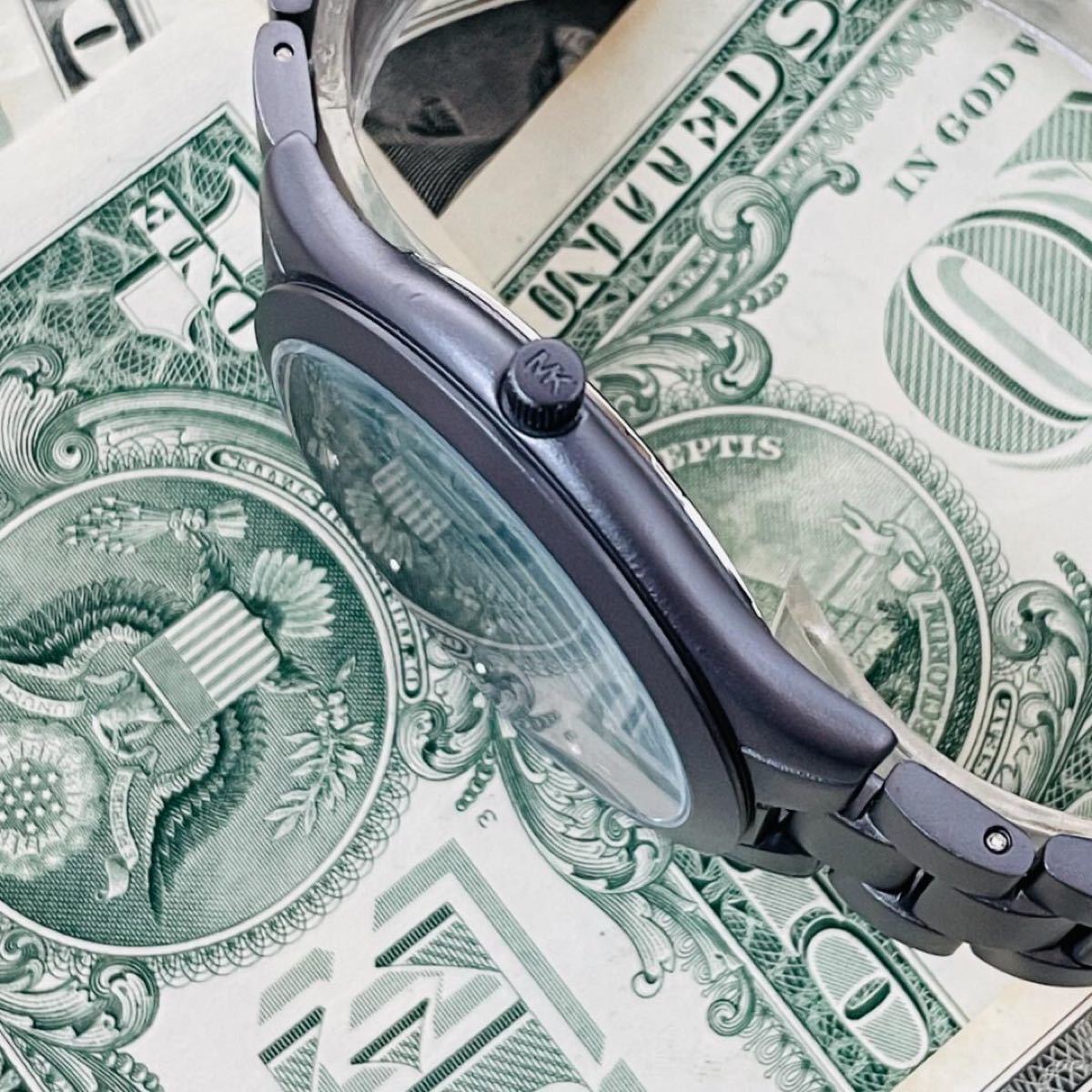 Buy Michael Kors Slim Runway Charcoal Dial Charcoal Stainless Steel Strap Men's Watch - Mk4506 in Pakistan