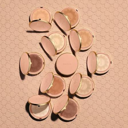 Buy Gucci Poudre De Beauty Mat Naturel Face Powder 13 Deep in Pakistan