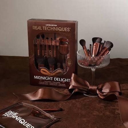 Buy Real Techniques Midnight Delight Travel Gift Set in Pakistan