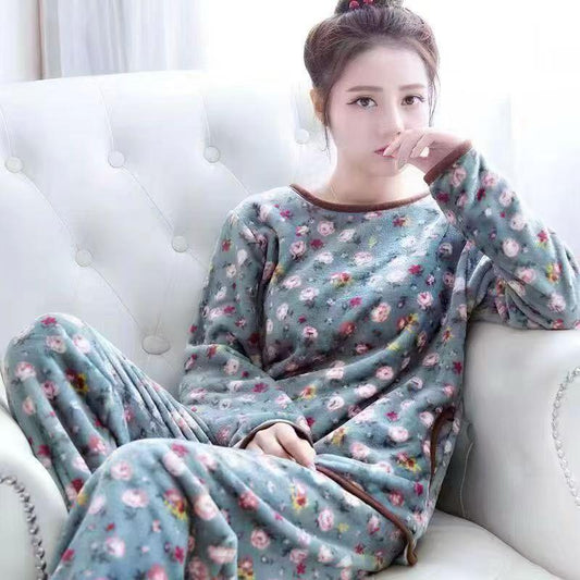 Buy Sajiero Fleece Pajama Suit - Flora Hush in Pakistan