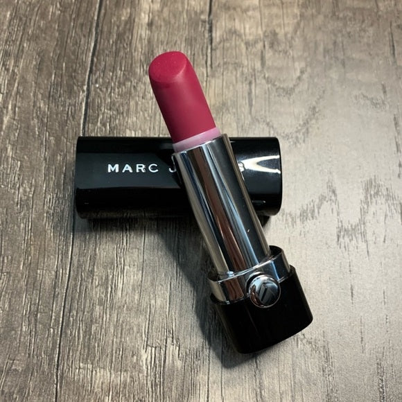 Buy Marc Jacobs Le Marc Lip Creme Lipstick - Boy Gorgeous 222 in Pakistan