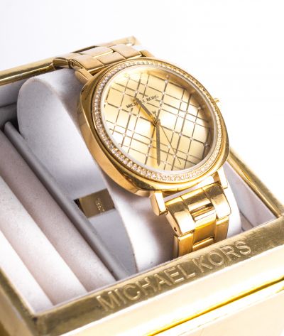 Buy Michael Kors Nia Quartz Gold-tone Crystal Dial Gold Steel Strap Ladies Watch - Mk3989 in Pakistan