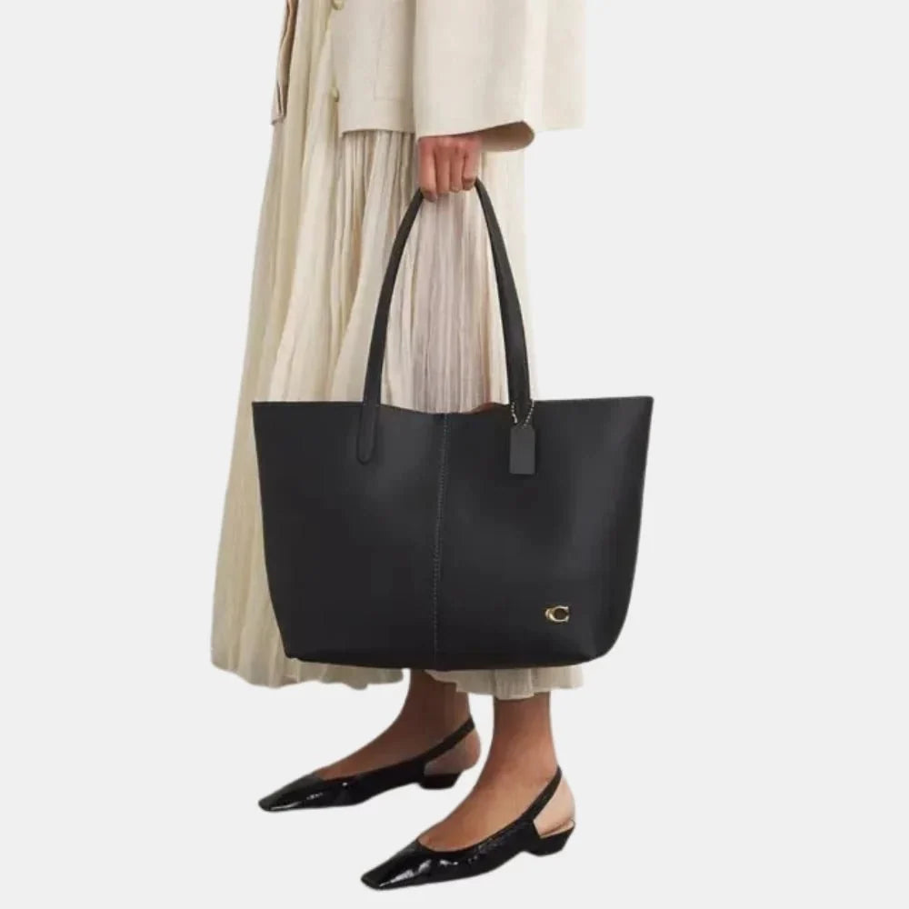 Buy Coach North 32 Tote Bag in Pakistan