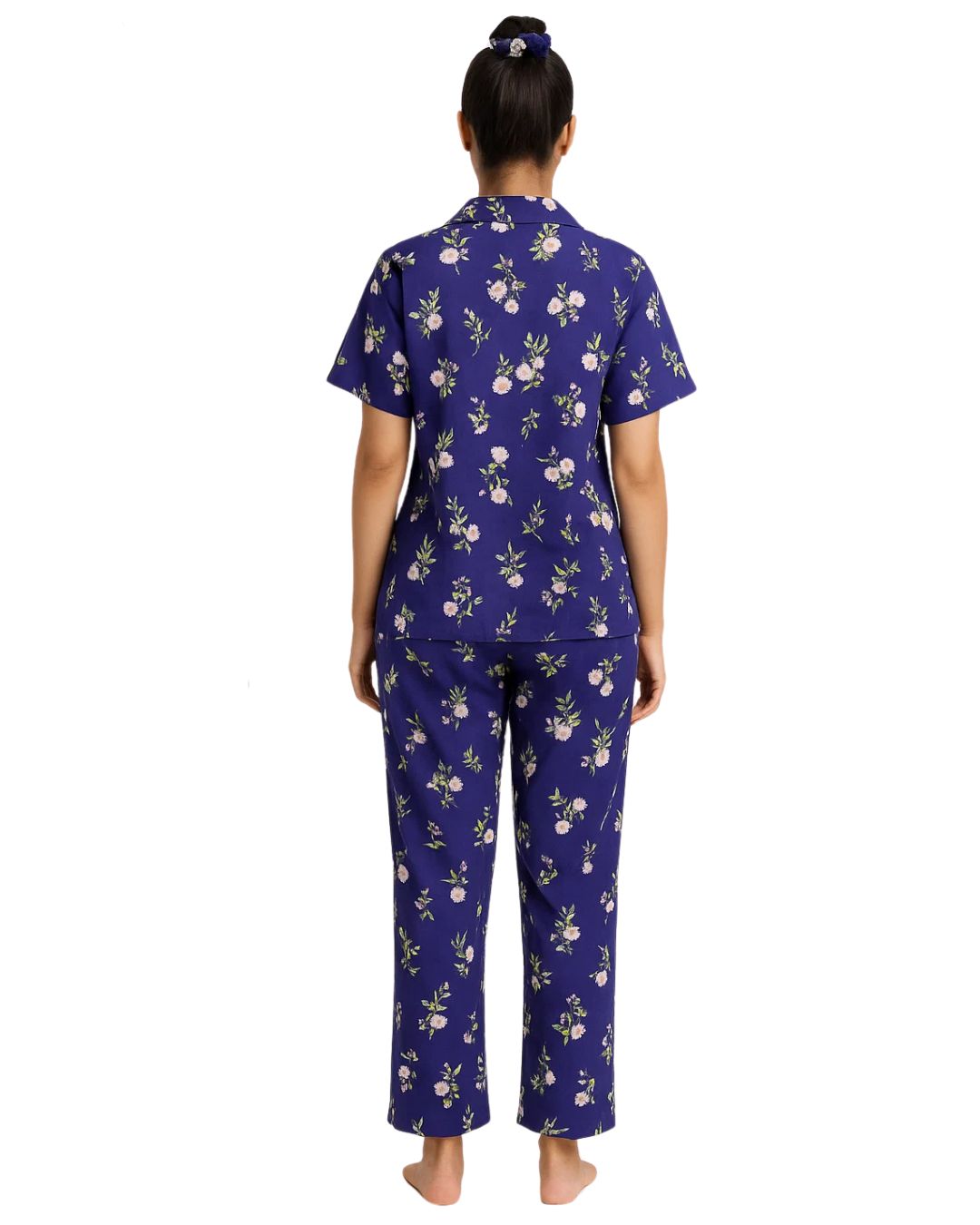 Buy Sajiero Linen Pajama Suit with Scrunchie - Lush Loom in Pakistan